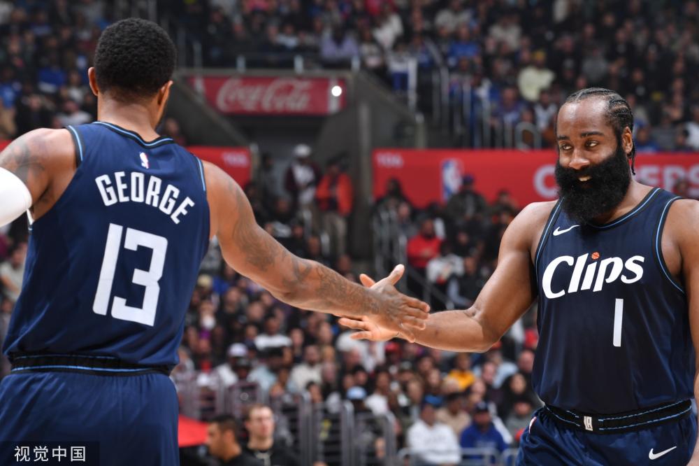 6月举行 6月举行