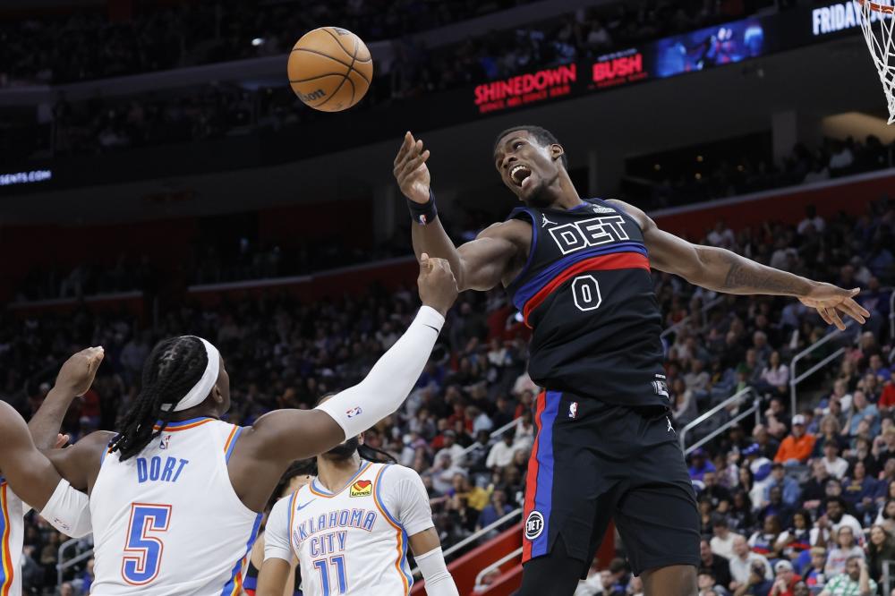 国家队中场 国家队中场