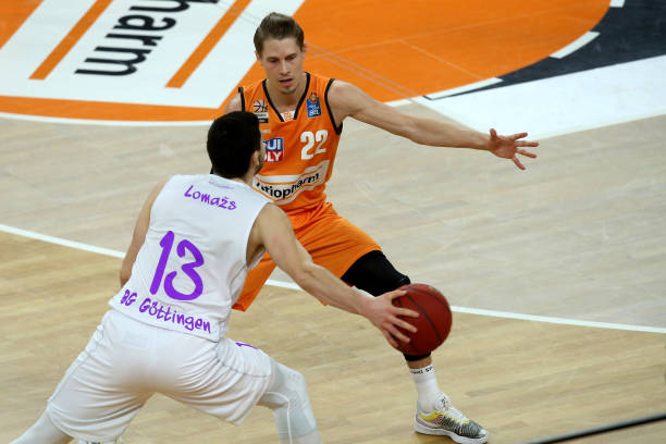 成为西甲赛 成为西甲赛